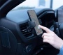 Autós telefon tartó, hűtőrácsra rögzíthető, TRUST Runo, fekete